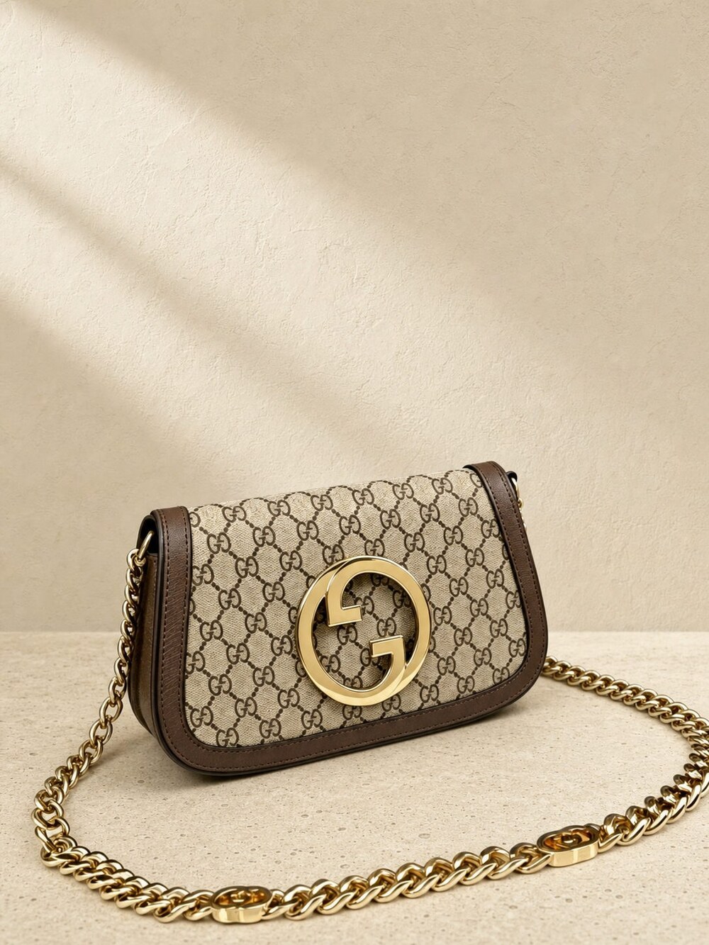 Gucci Medium Blondie Shoulder Purse in Beige Ebony GG Supreme